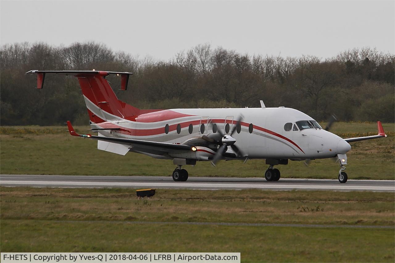 F-HETS, 1999 Raytheon 1900D C/N UE-360, Raytheon Aircraft Company 1900D, Taxiing rwy 25L, Brest-Bretagne Airport (LFRB-BES)