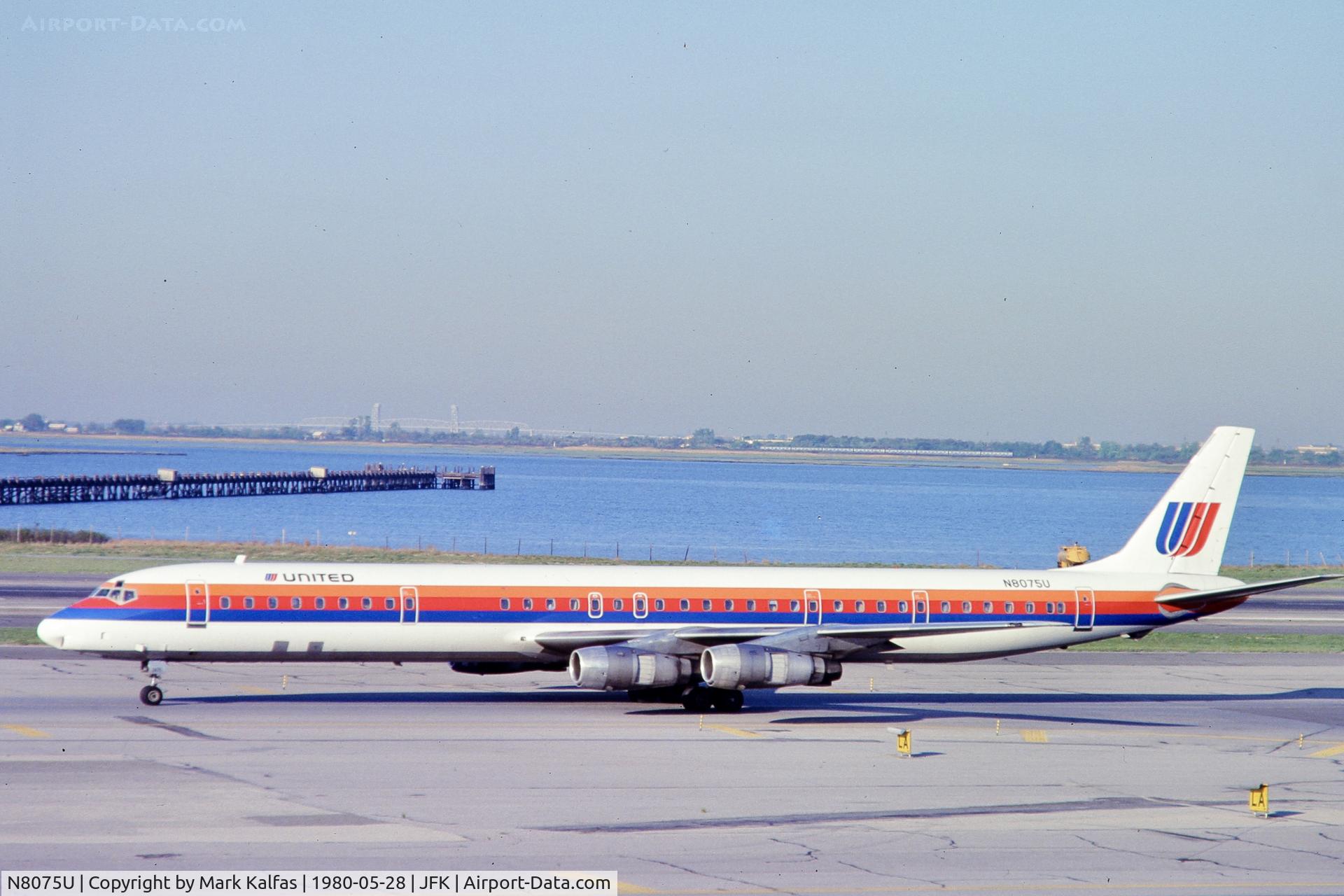 N8075U, 1967 Douglas DC-8-61 C/N 45940, United DC-8-61, at JFK 1980