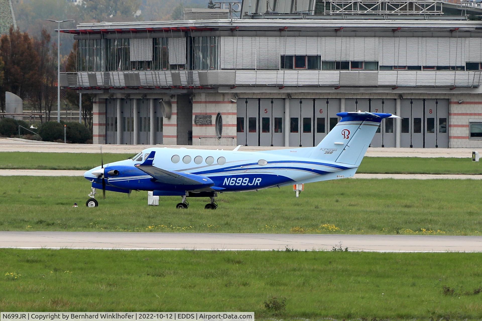 N699JR, 2021 Beechcraft B200GT King Air 260 C/N BY-413, Nice colours