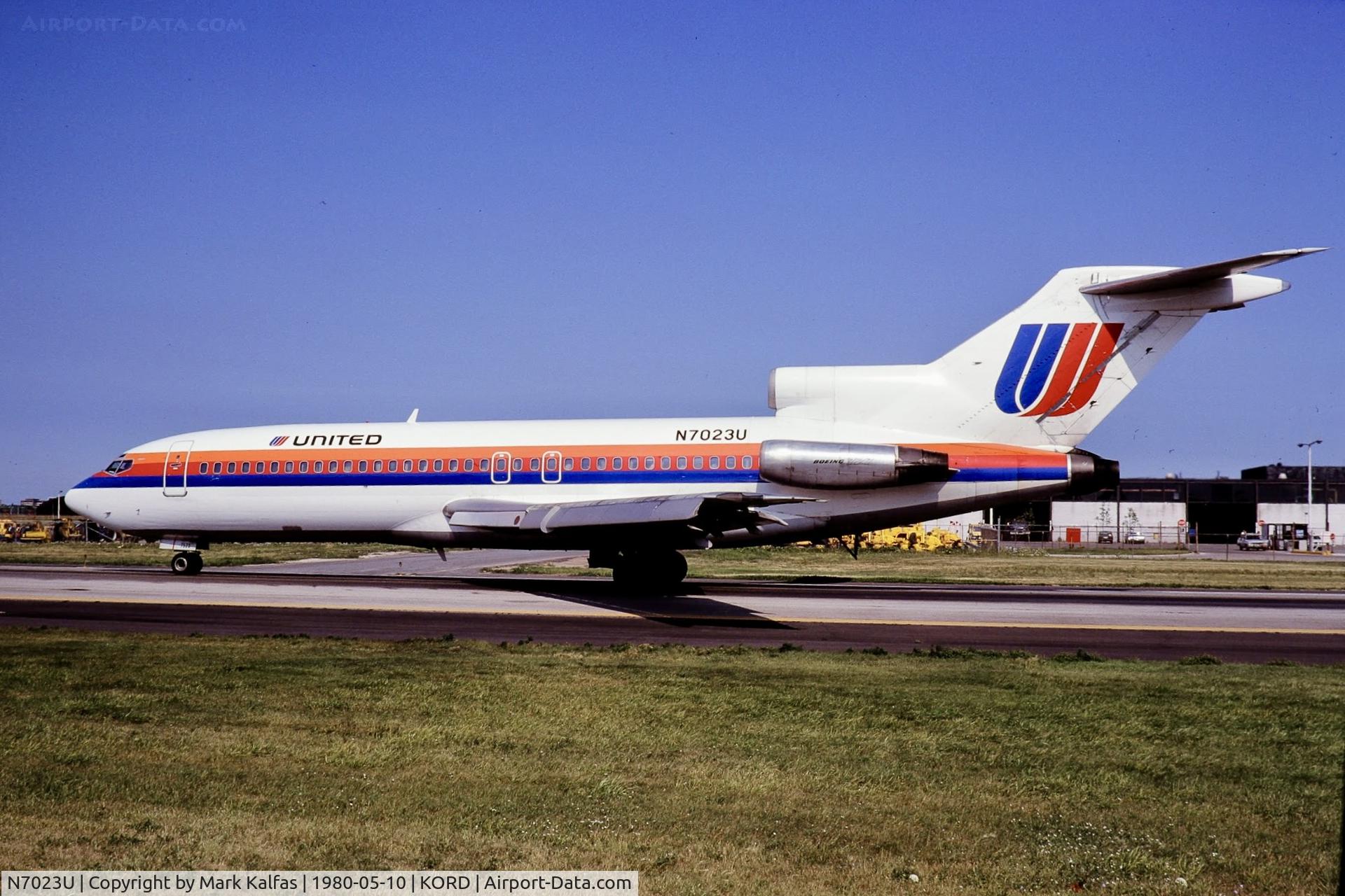 N7023U, Boeing 727-22 C/N 18315, United 727-22 at ORD