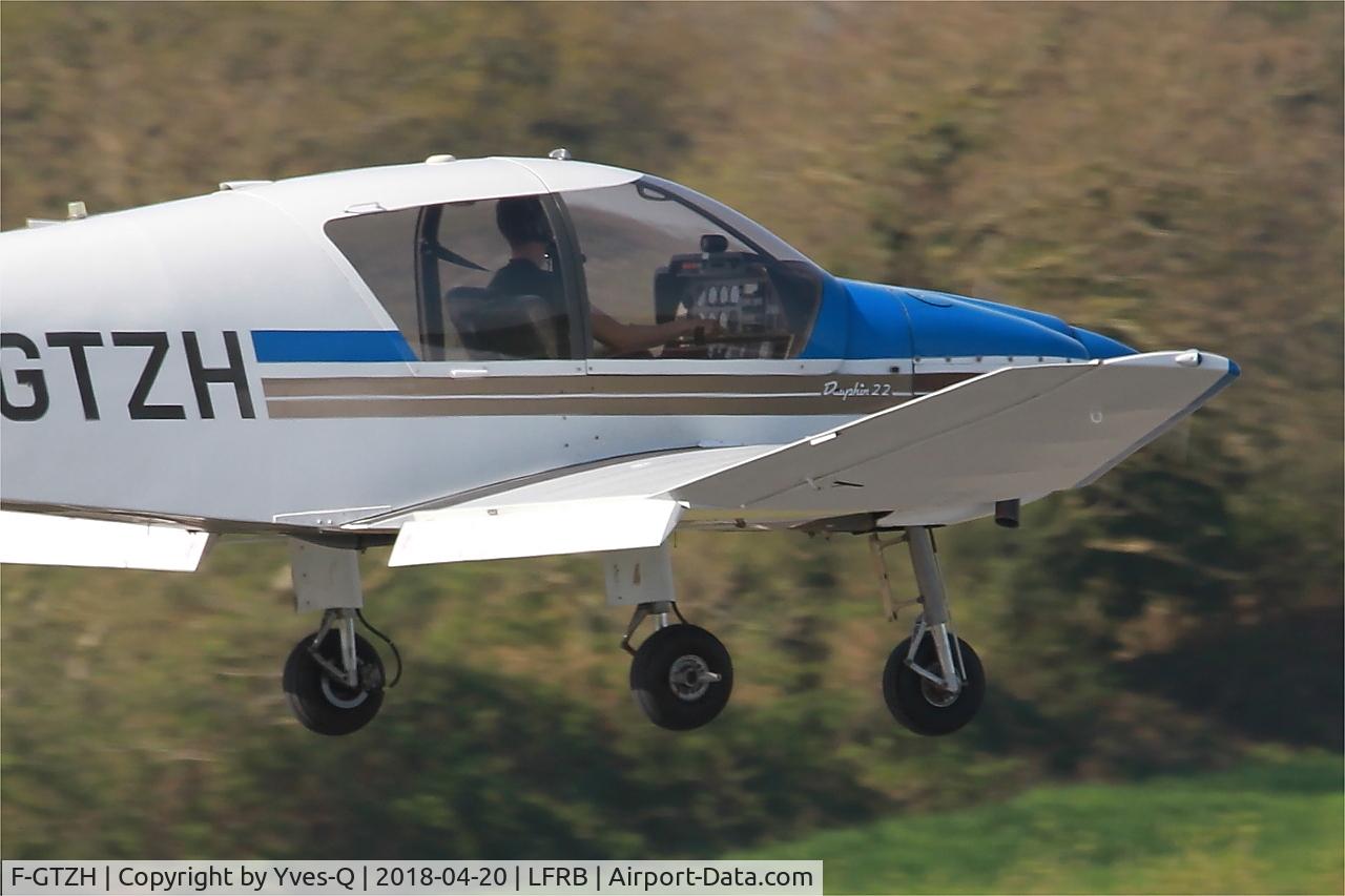 F-GTZH, Robin DR-400-120 Petit Prince C/N 2455, Robin DR-400-120 Petit Prince, On final Rwy 07R, Brest-Bretagne Airport (LFRB-BES)