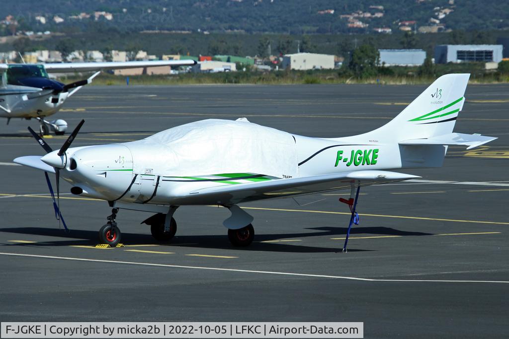 F-JGKE, JMB VL-3 Evolution C/N 349, Parked