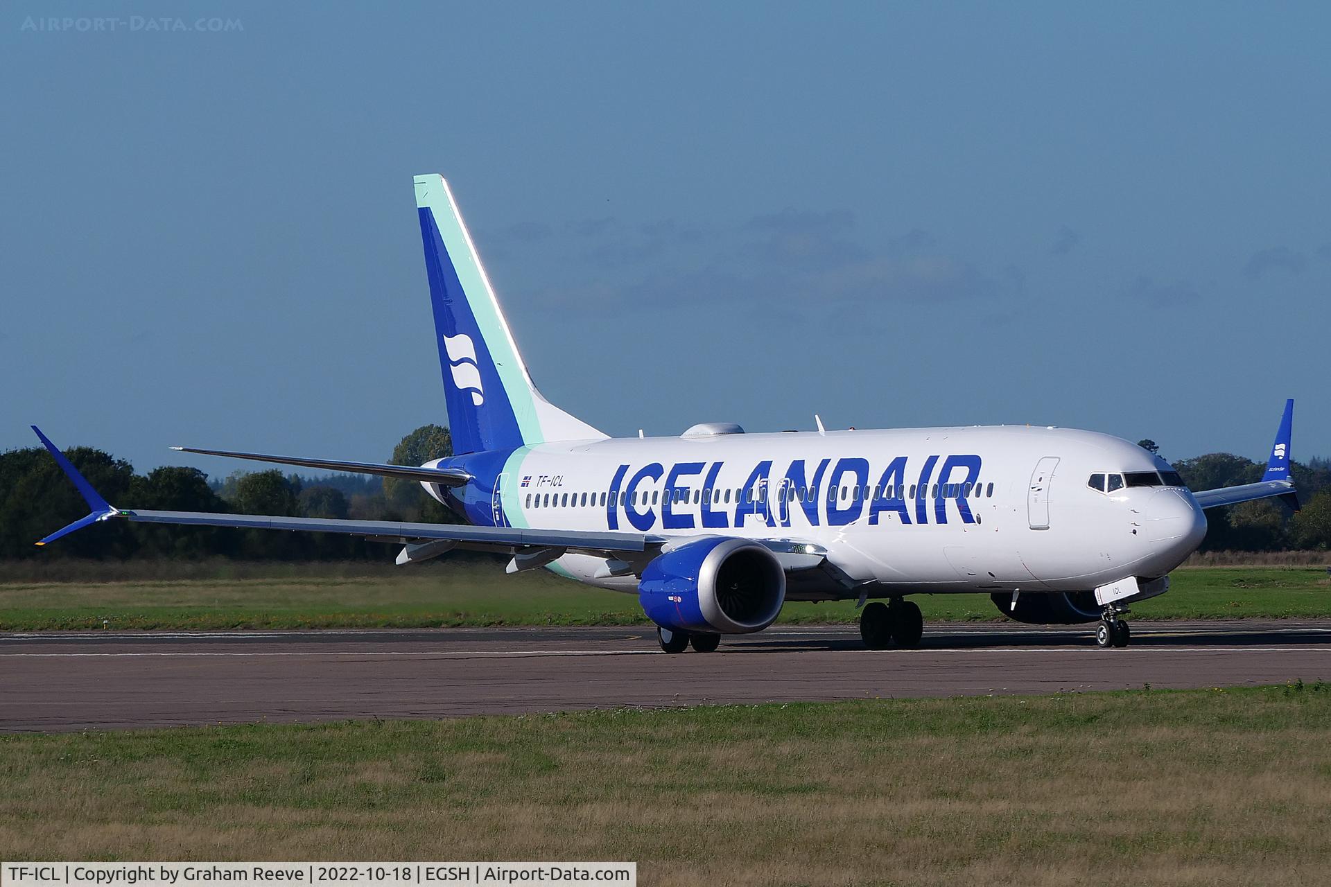 TF-ICL, 2019 Boeing 737-8 MAX C/N 60009, Departing from Norwich after a re-spray.