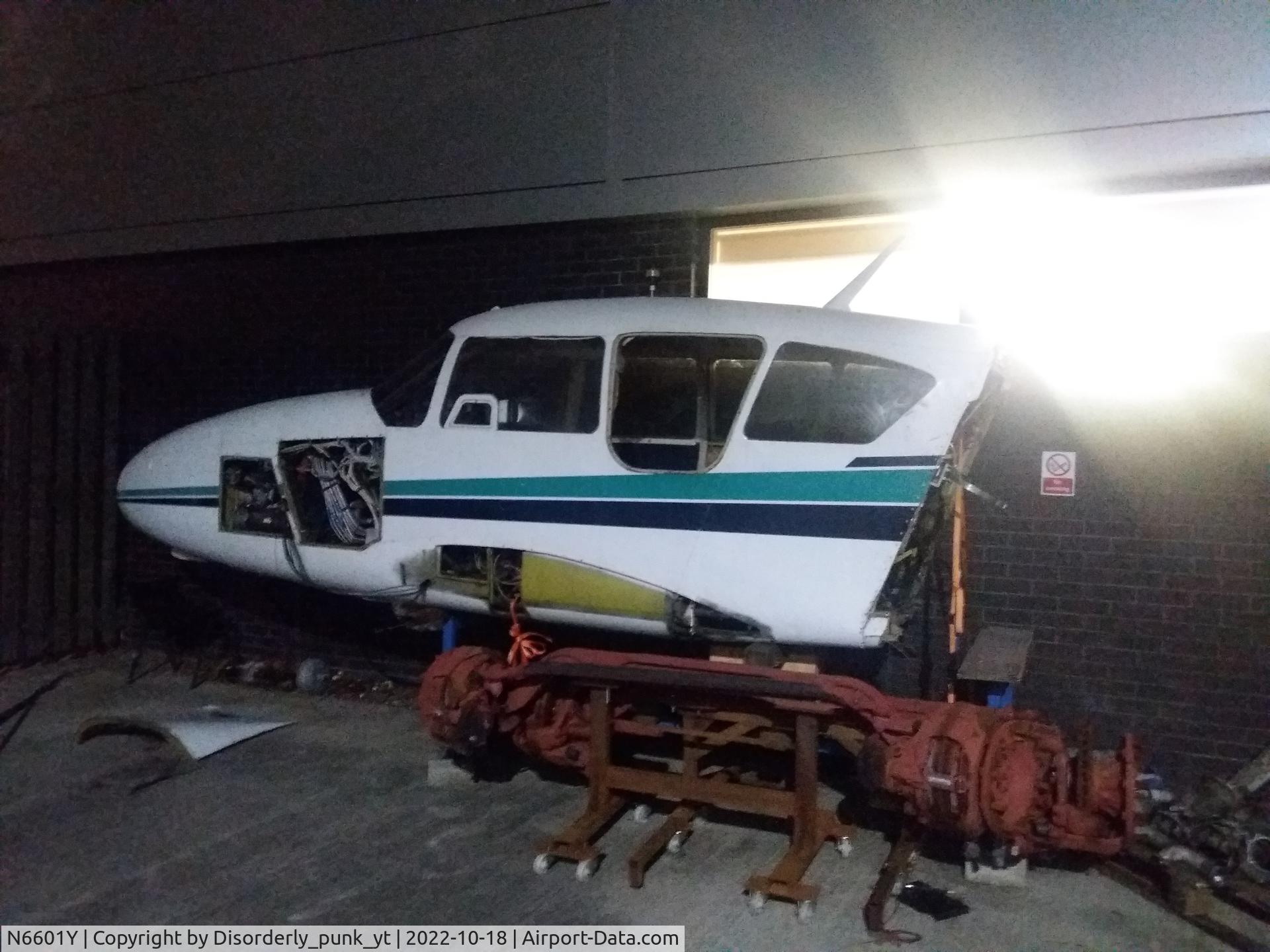 N6601Y, 1968 Piper PA-23-250 C/N 27-3905, She ain't valid anymore. There are a couple of issues