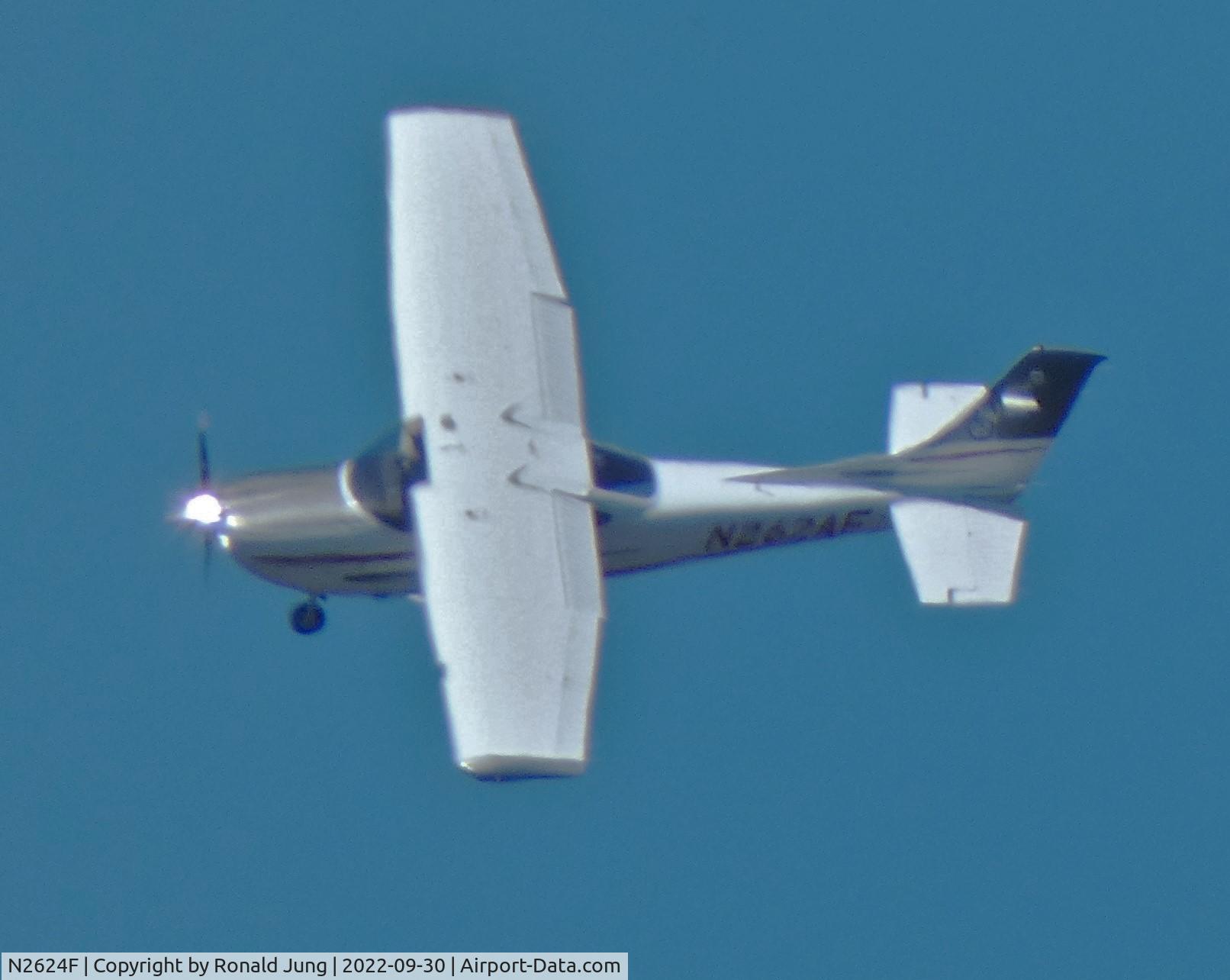 N2624F, 1965 Cessna 182J Skylane C/N 18256724, Cropped image taken 9/30/2022 12:48 pm CST east of Tickfaw, LA.