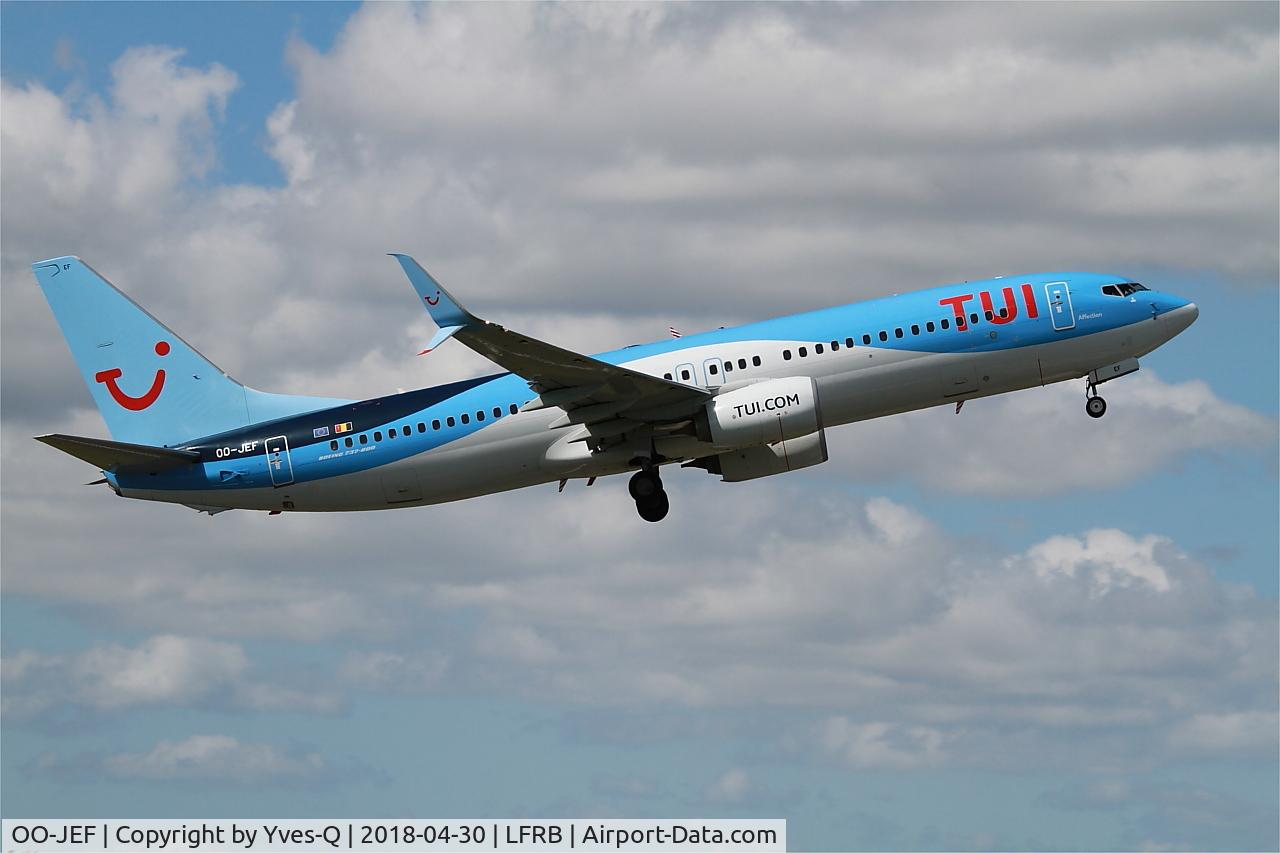 OO-JEF, 2014 Boeing 737-8K5 C/N 44271, Boeing 737-8K5, Take off rwy 07R, Brest-Bretagne airport (LFRB-BES)