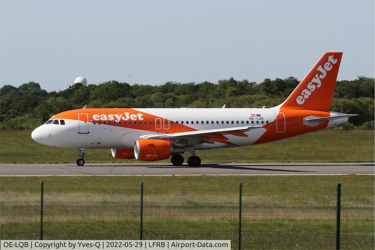 OE-LQB, 2009 Airbus A319-111 C/N 3808, Airbus A319-111, Taxiing rwy 07R, Brest-Bretagne airport (LFRB-BES)