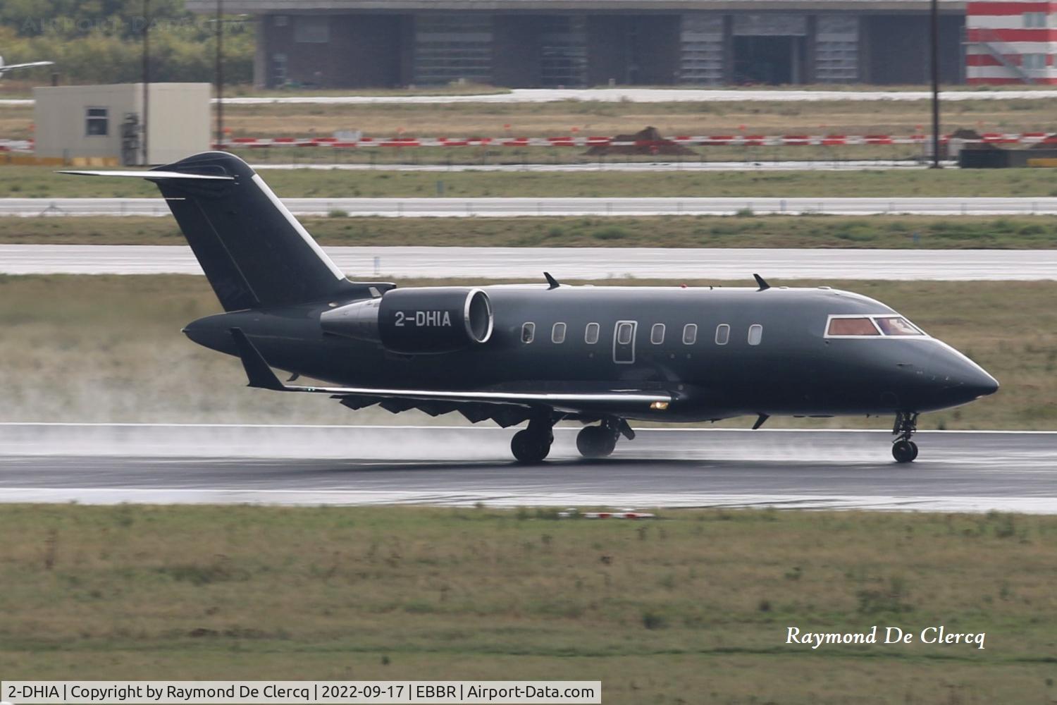 2-DHIA, 2012 Bombardier Challenger 605 (CL-600-2B16) C/N 5904, At Brussels Airport.
