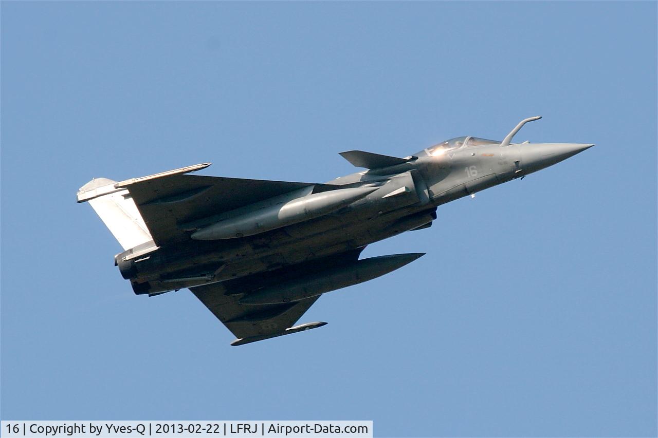 16, Dassault Rafale M C/N 16, Dassault Rafale M,  Climbing from rwy 08, Landivisiau naval air base (LFRJ)