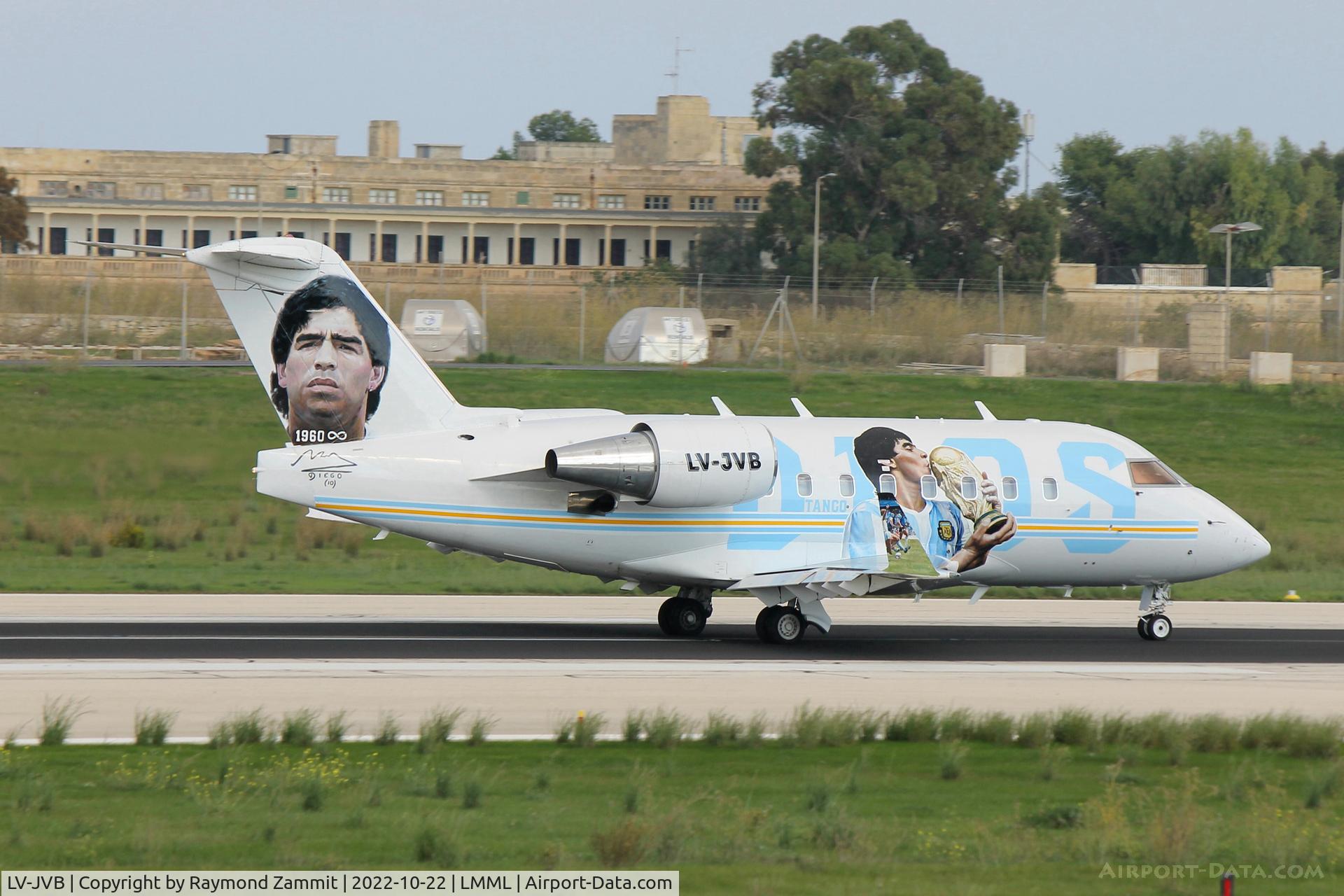 LV-JVB, 1992 Bombardier Challenger 601-3A C/N 5118, Bombardier Challenger 601-3A LV-JVB with the special livery depicting Diego Maradona