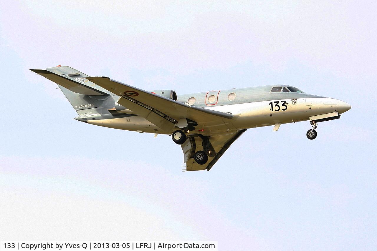 133, 1978 Dassault Falcon 10MER C/N 133, Dassault Falcon 10 Mer, On final rwy 08, Landivisiau naval air base (LFRJ)