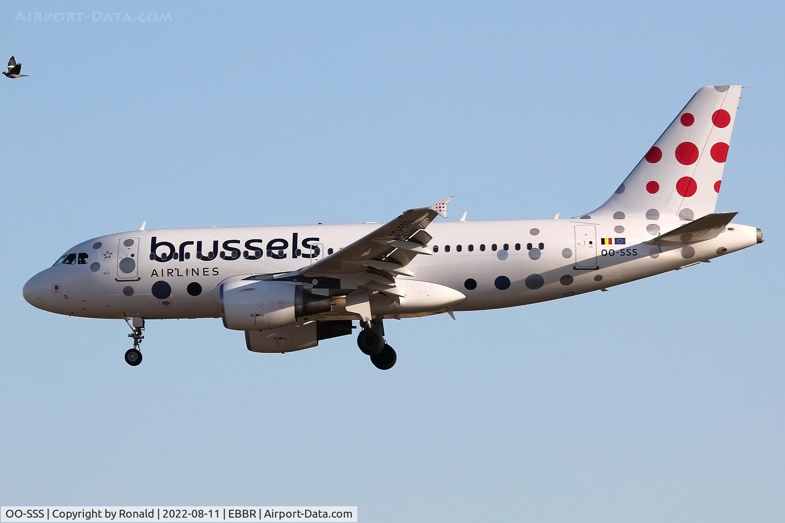 OO-SSS, 2003 Airbus A319-111 C/N 2030, at bru