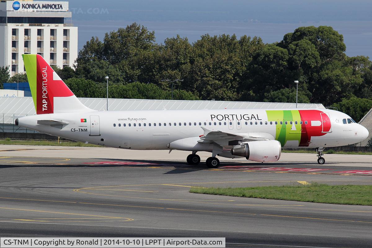 CS-TNM, 2002 Airbus A320-214 C/N 1799, at lis