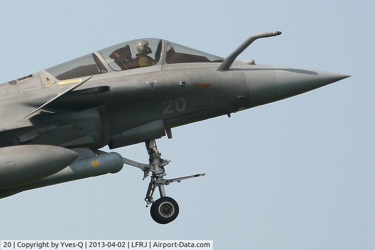 20, Dassault Rafale M C/N 20, Dassault Rafale M,  On final rwy 08, Landivisiau naval air base (LFRJ)