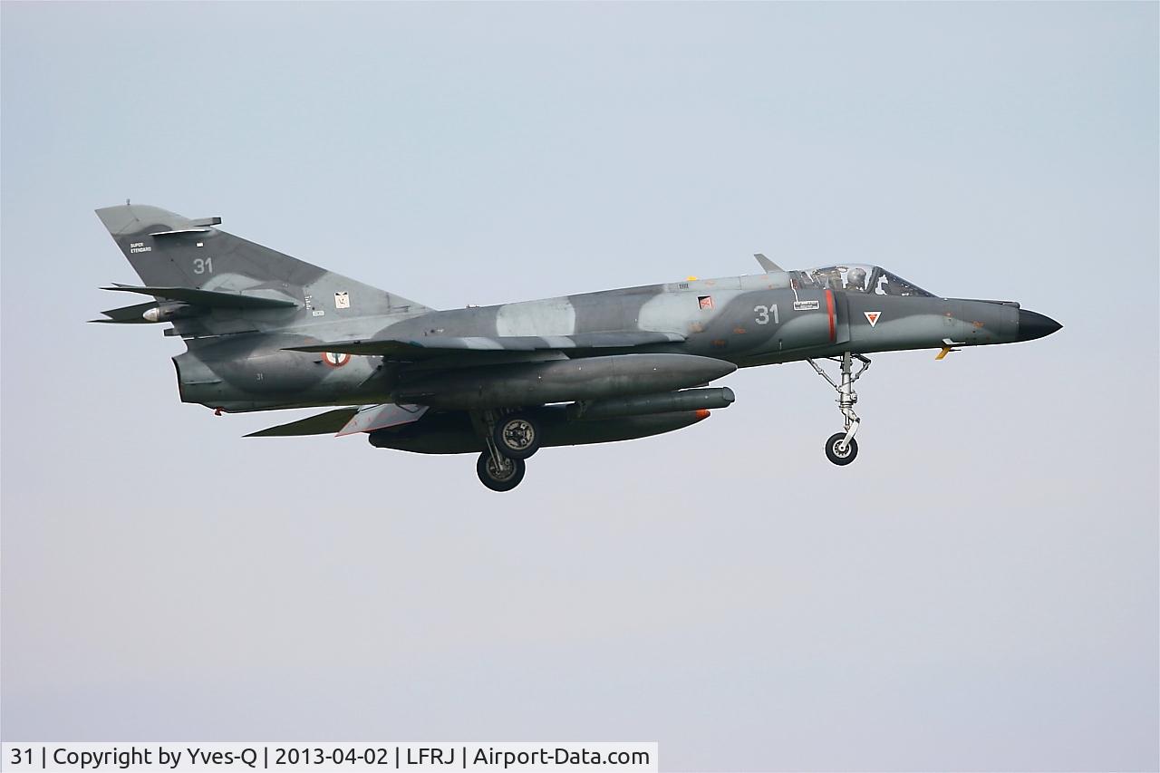 31, Dassault Super Etendard C/N 31, Dassault Super Etendard M, On final Rwy 08, Landivisiau Naval Air Base (LFRJ)