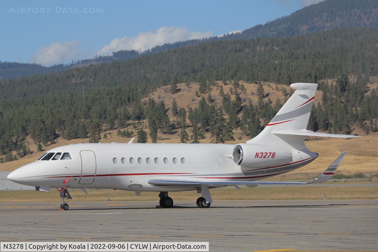 N3278, 2001 Dassault Falcon 2000EX C/N 01, Resting at the GAT.