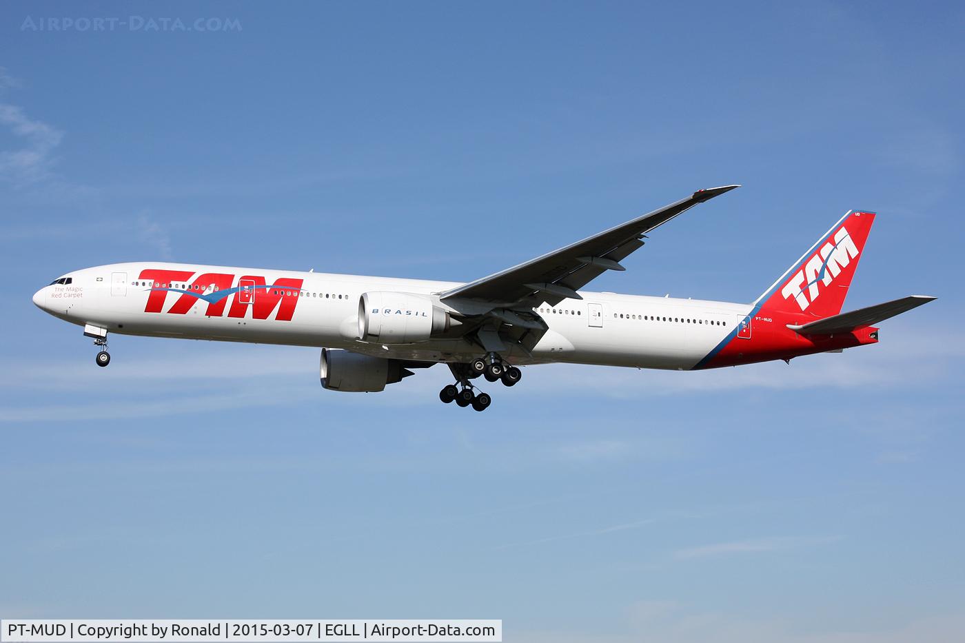 PT-MUD, 2008 Boeing 777-32W/ER C/N 37667, at lhr