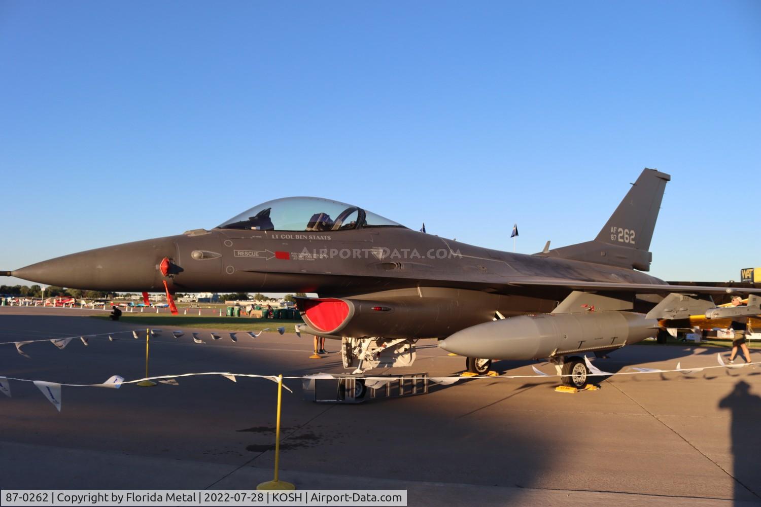 87-0262, 1987 General Dynamics F-16C Fighting Falcon C/N 5C-523, OSH 2022