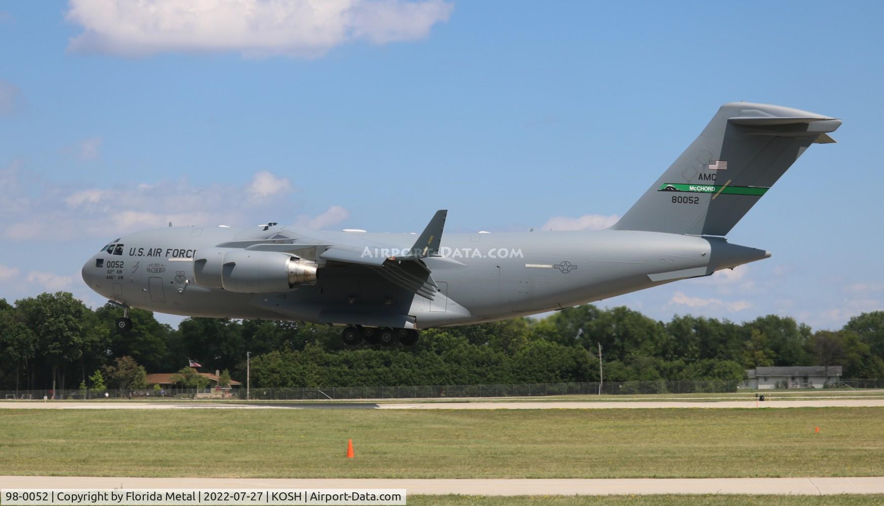 98-0052, 1998 Boeing C-17A Globemaster III C/N 50056/P-52, OSH 2022
