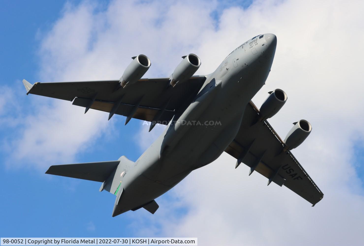 98-0052, 1998 Boeing C-17A Globemaster III C/N 50056/P-52, OSH 2022