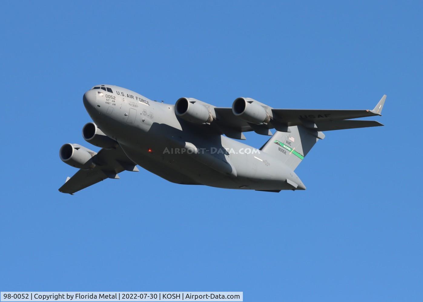98-0052, 1998 Boeing C-17A Globemaster III C/N 50056/P-52, OSH 2022