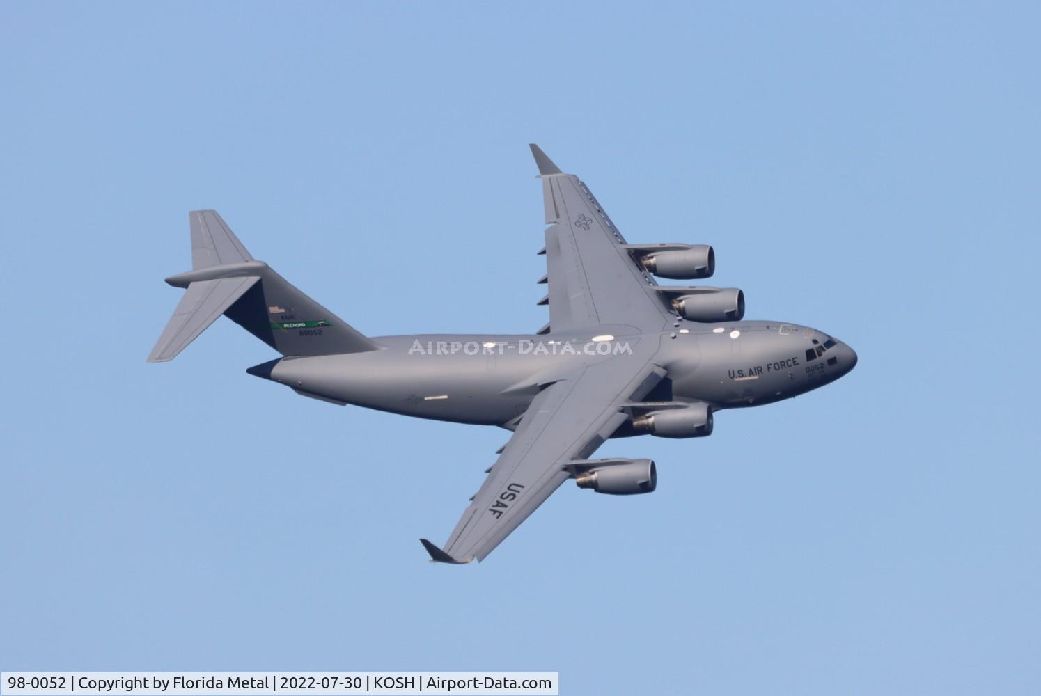 98-0052, 1998 Boeing C-17A Globemaster III C/N 50056/P-52, OSH 2022