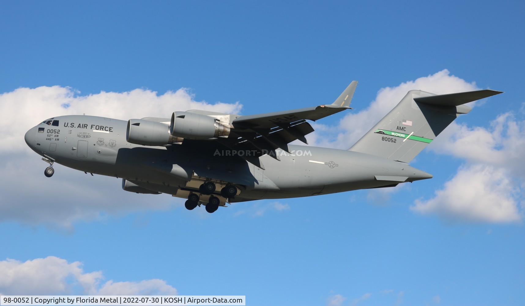 98-0052, 1998 Boeing C-17A Globemaster III C/N 50056/P-52, OSH 2022