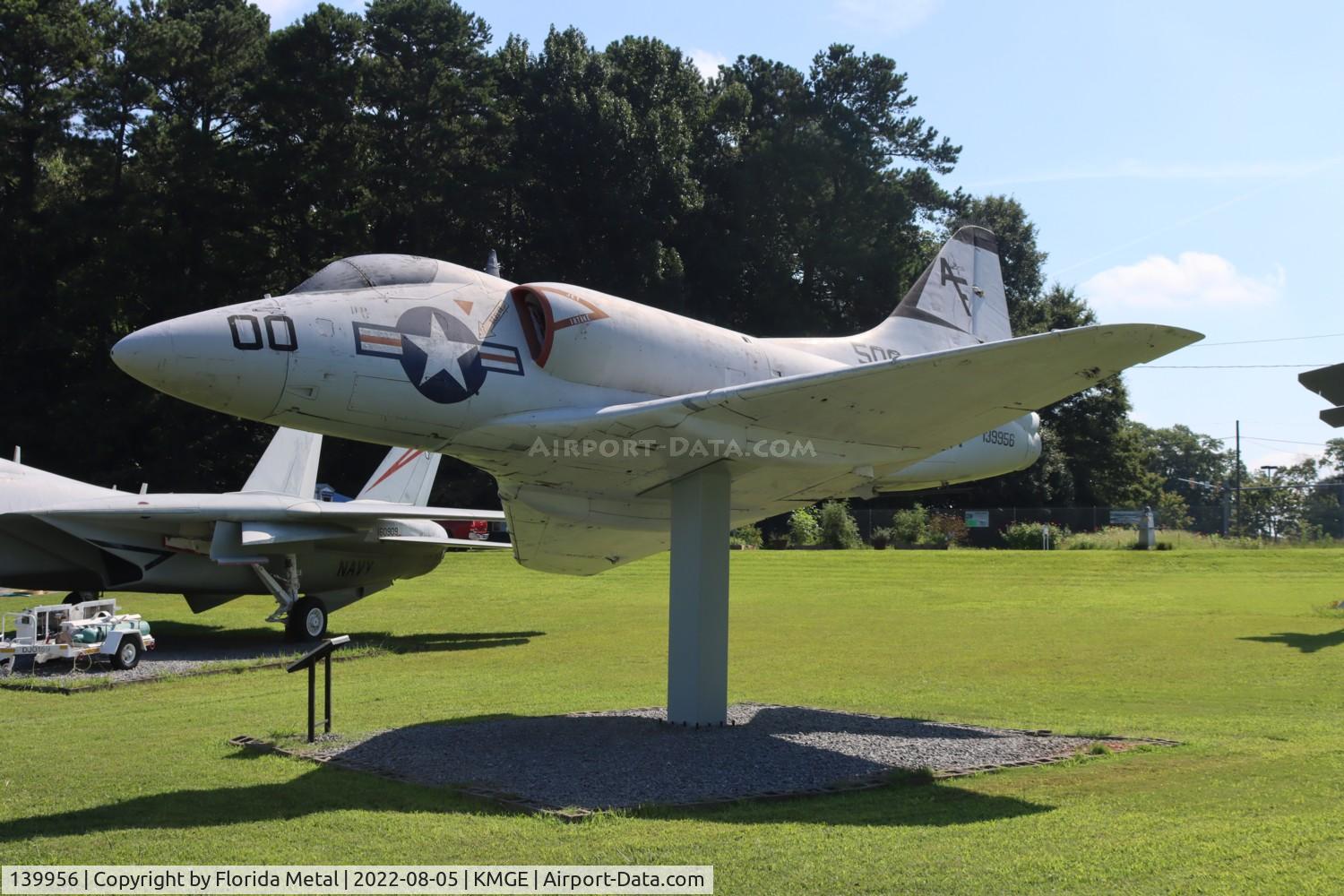 139956, Douglas A-4D-1 C/N 11321, Dobbins 2022