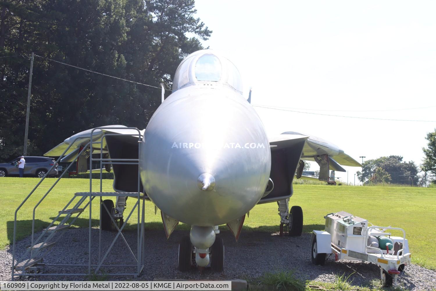 160909, Grumman F-14A Tomcat C/N 338, Dobbins 2022