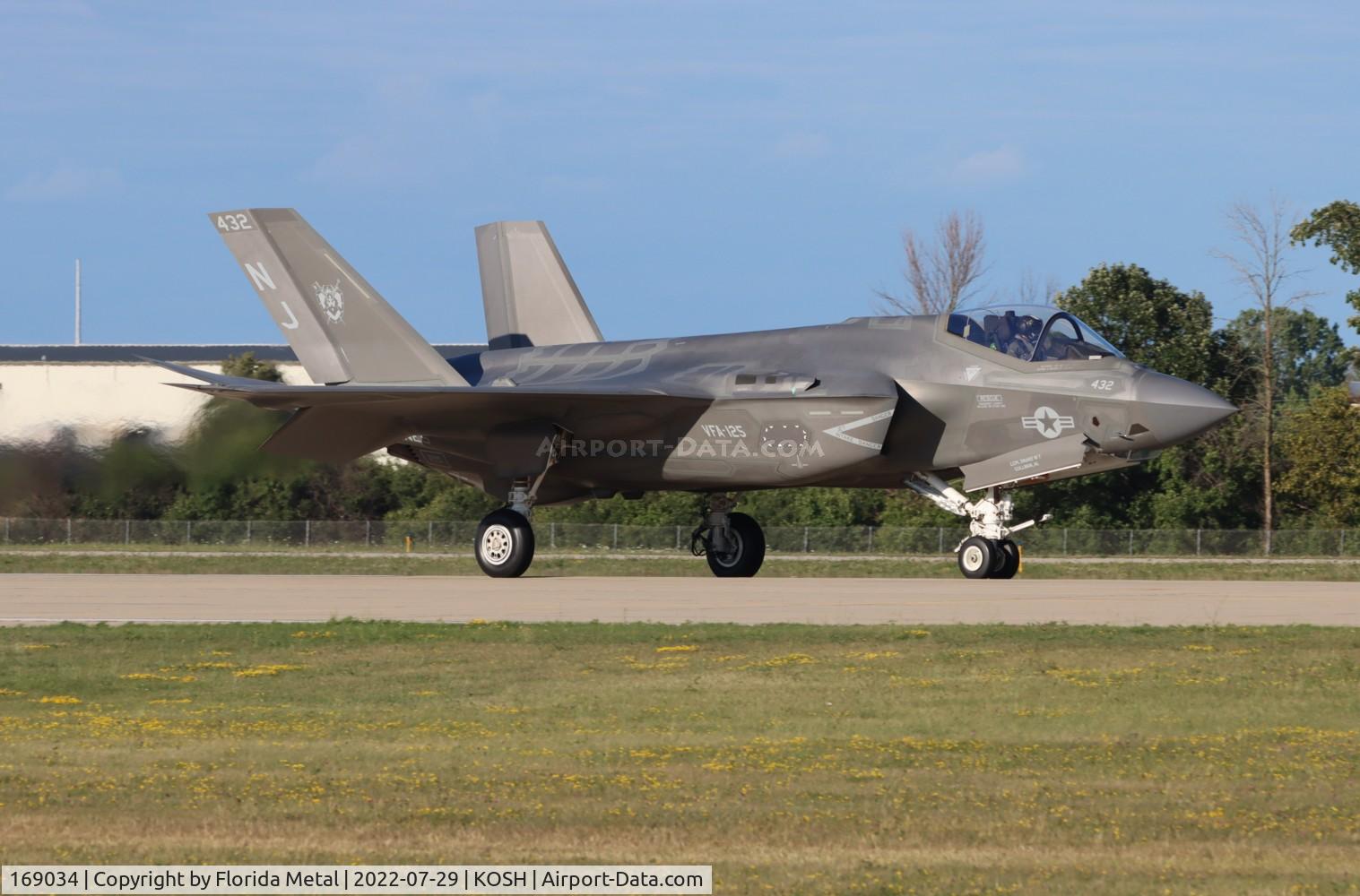 169034, Lockheed Martin F-35C Lightning II C/N CF-22, OSH 2022
