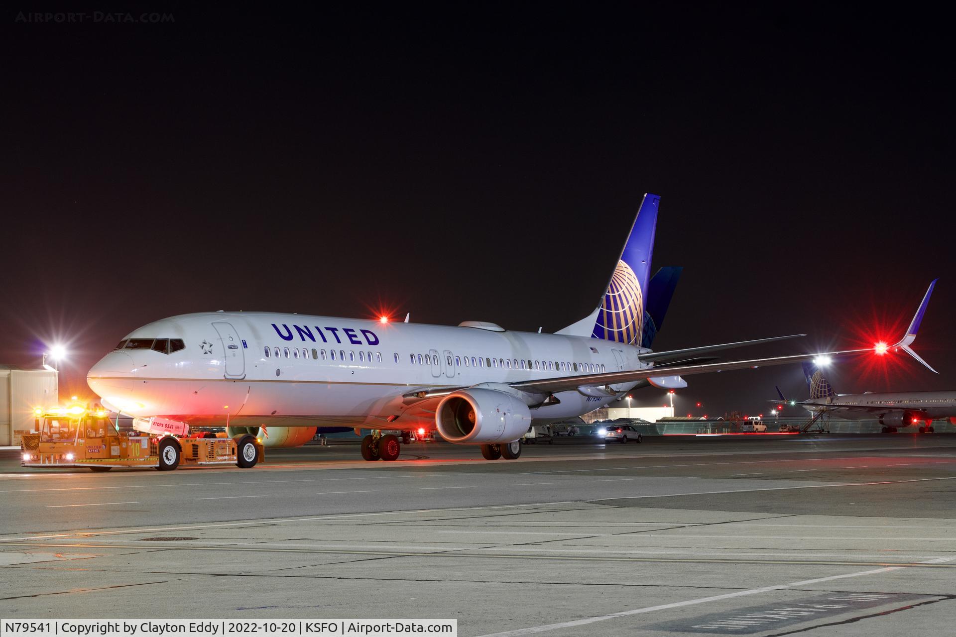 N79541, 2017 Boeing 737-824 C/N 63725, SFO 2022.