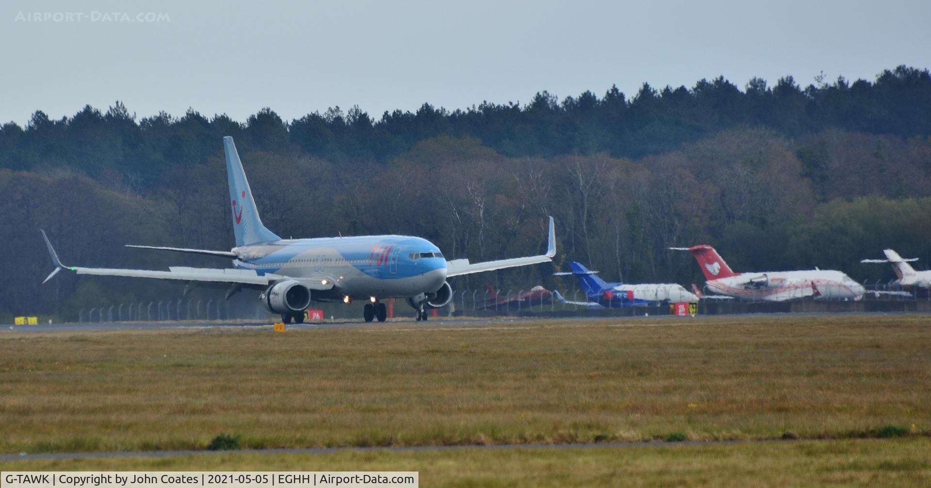 G-TAWK, 2012 Boeing 737-8K5 C/N 37239, Touchdown on 26