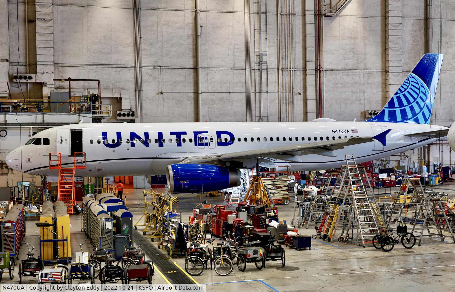 N470UA, 2001 Airbus A320-232 C/N 1427, SFO 2022.