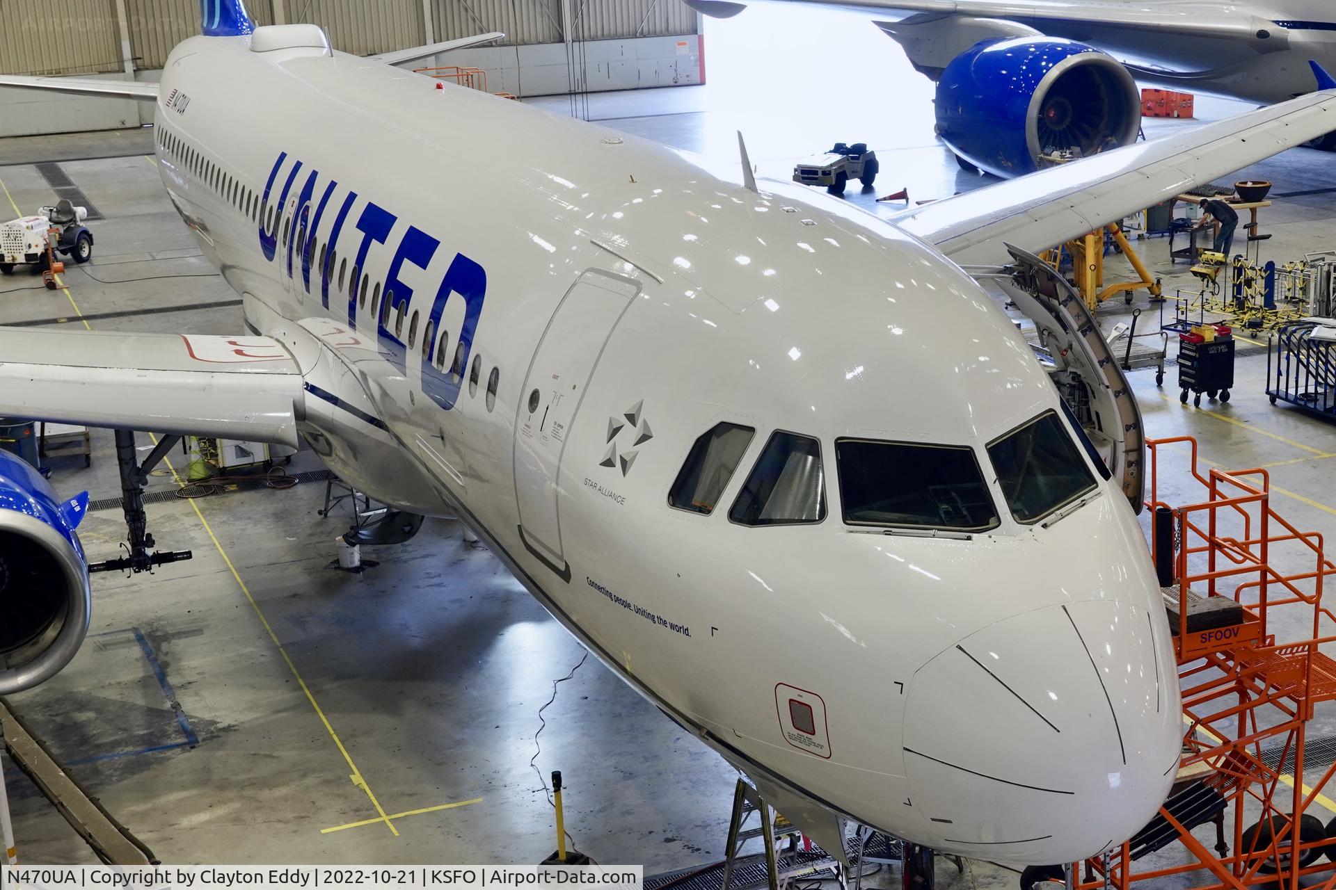 N470UA, 2001 Airbus A320-232 C/N 1427, SFO 2022.