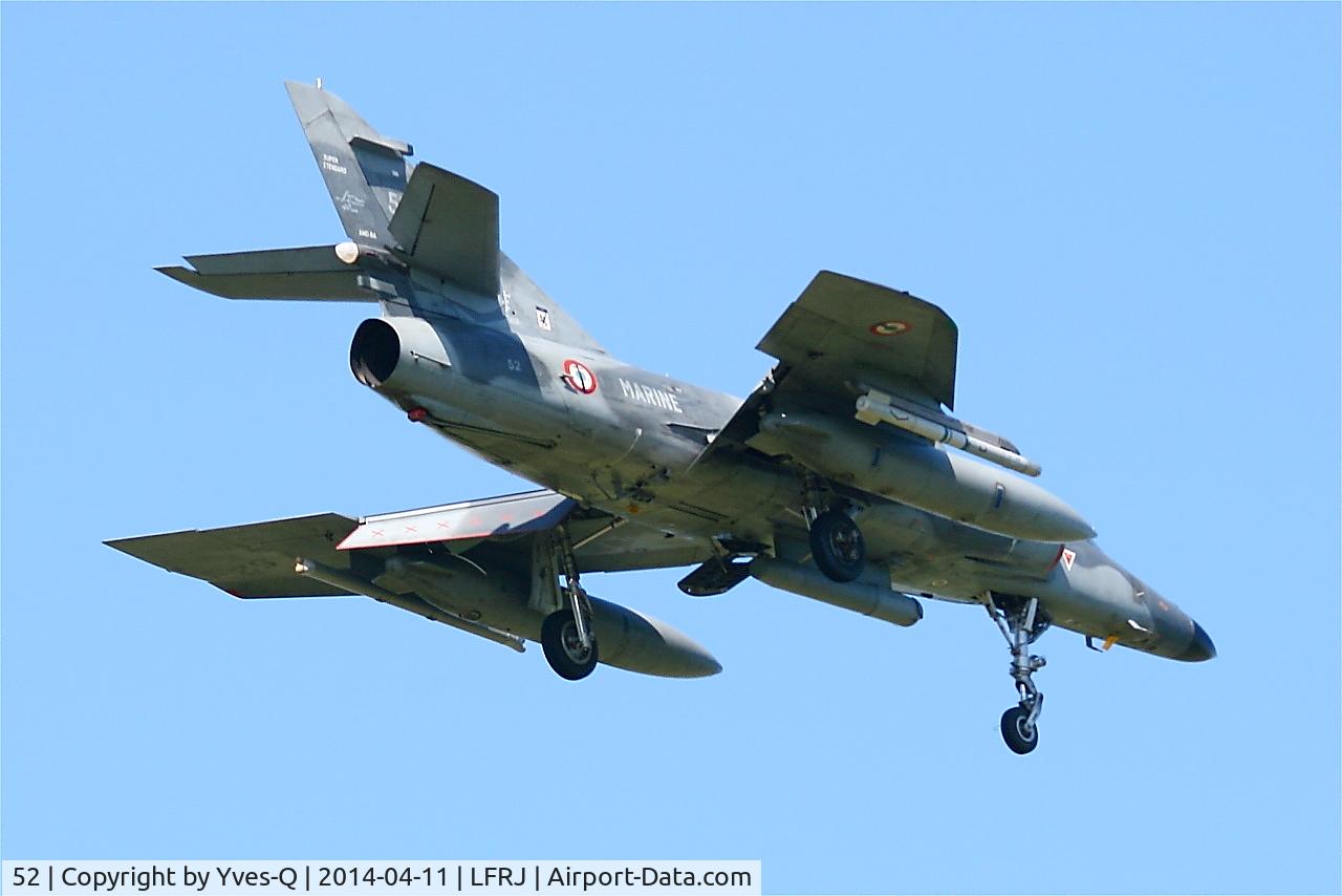 52, Dassault Super Etendard C/N 52, Dassault Super Etendard M (SEM), On final rwy 08, Landivisiau Naval Air Base (LFRJ)
