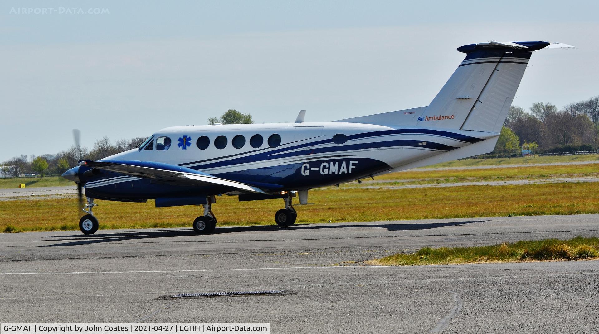 G-GMAF, 1999 Raytheon B200 Super King Air C/N BB-1692, Taxiing on arrival