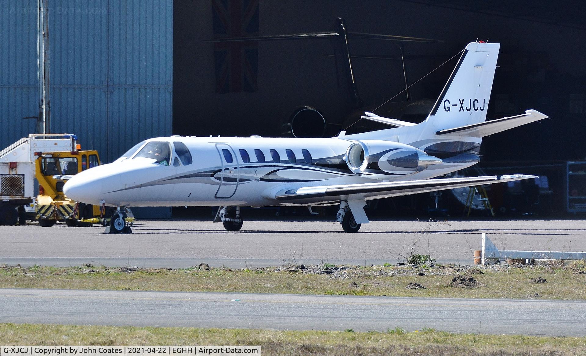 G-XJCJ, 2006 Cessna 550 Citation Bravo C/N 550-1129, At Technicair