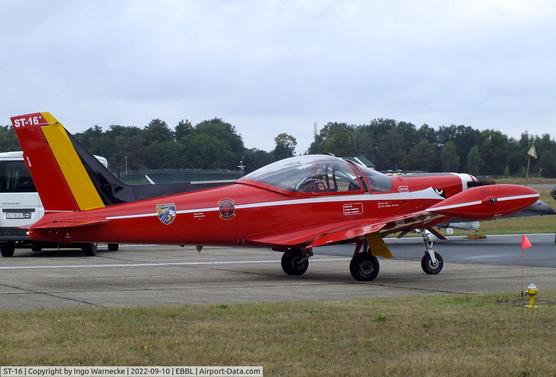 ST-16, SIAI-Marchetti SF-260M+ C/N 10-16, SIAI-Marchetti SF.260M+ of the FAeB (Belgian Air Force) 'Diables Rouges / Red Devils' aerobatic team at the 2022 Sanicole Spottersday at Kleine Brogel air base