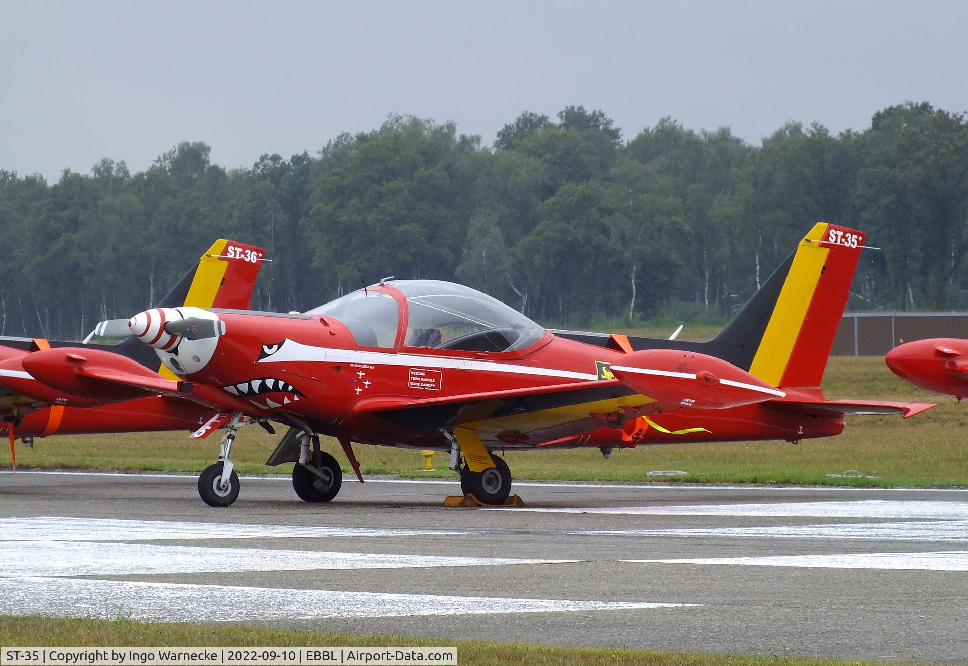 ST-35, SIAI-Marchetti SF-260M C/N 10-35, SIAI-Marchetti SF.260M of the FAeB (Belgian Air Force) 'Diables Rouges / Red Devils' aerobatic team at the 2022 Sanicole Spottersday at Kleine Brogel air base