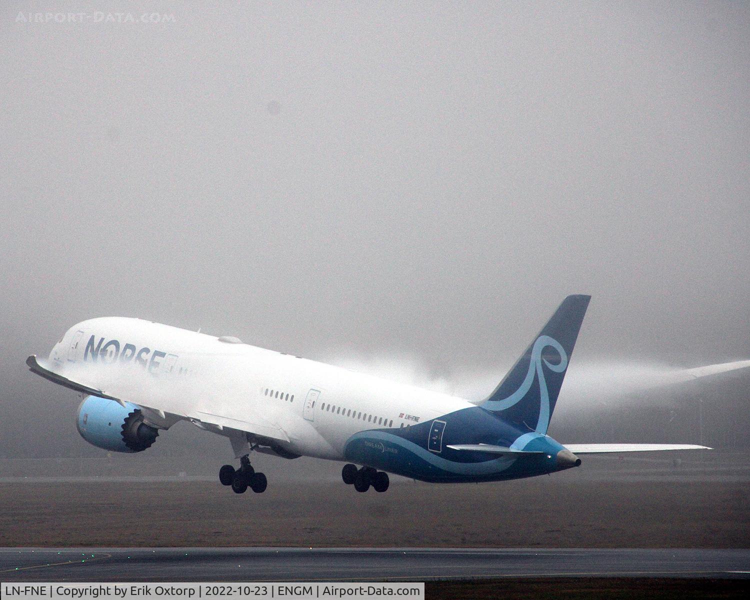 LN-FNE, 2018 Boeing 787-9 Dreamliner Dreamliner C/N 3878, LN-FNE taking off from OSL