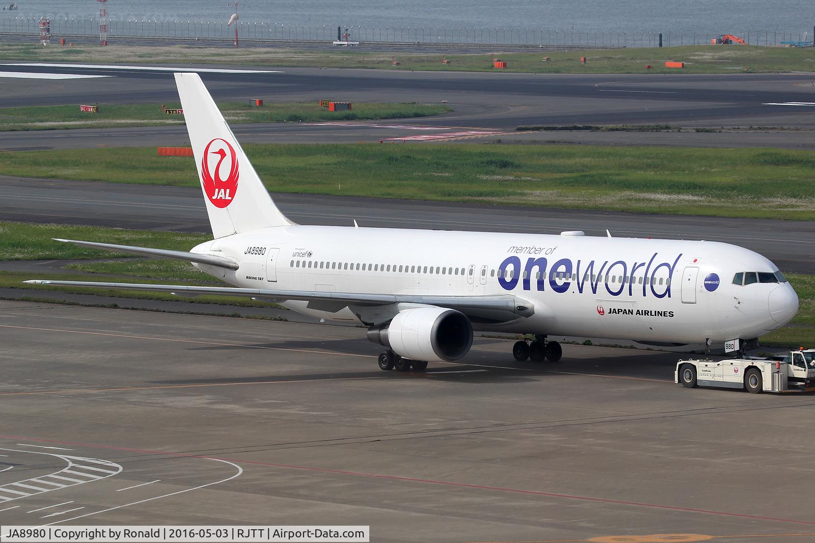 JA8980, 1997 Boeing 767-346 C/N 28837, at hnd