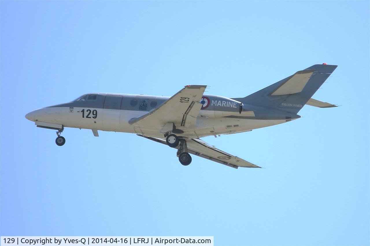 129, 1978 Dassault Falcon 10MER C/N 129, Dassault Falcon 10 MER, On final rwy 08, Landivisiau Naval Air Base (LFRJ)