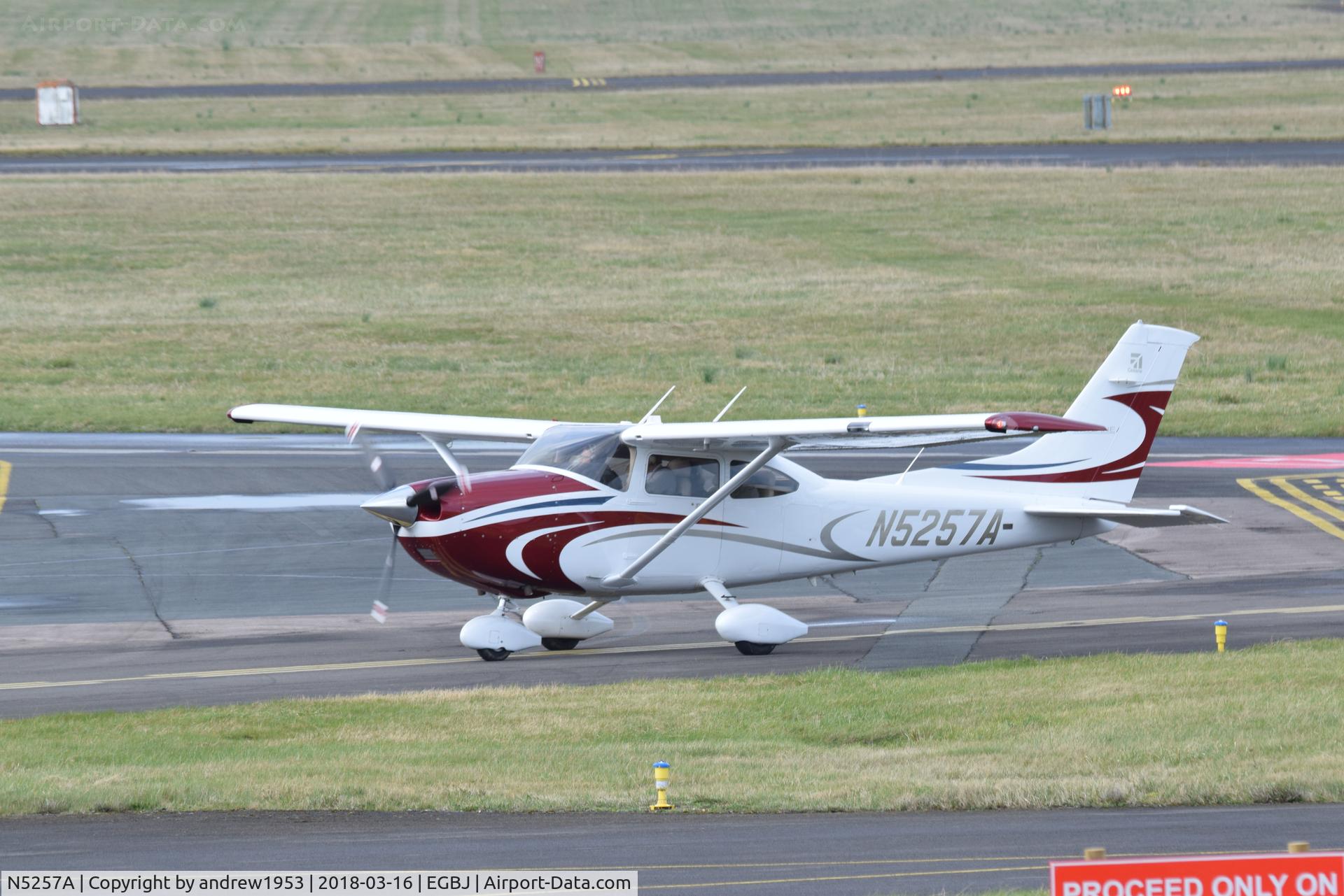 N5257A, Cessna 182T Skylane C/N 18282181, N5257A at Gloucestershire Airport.
