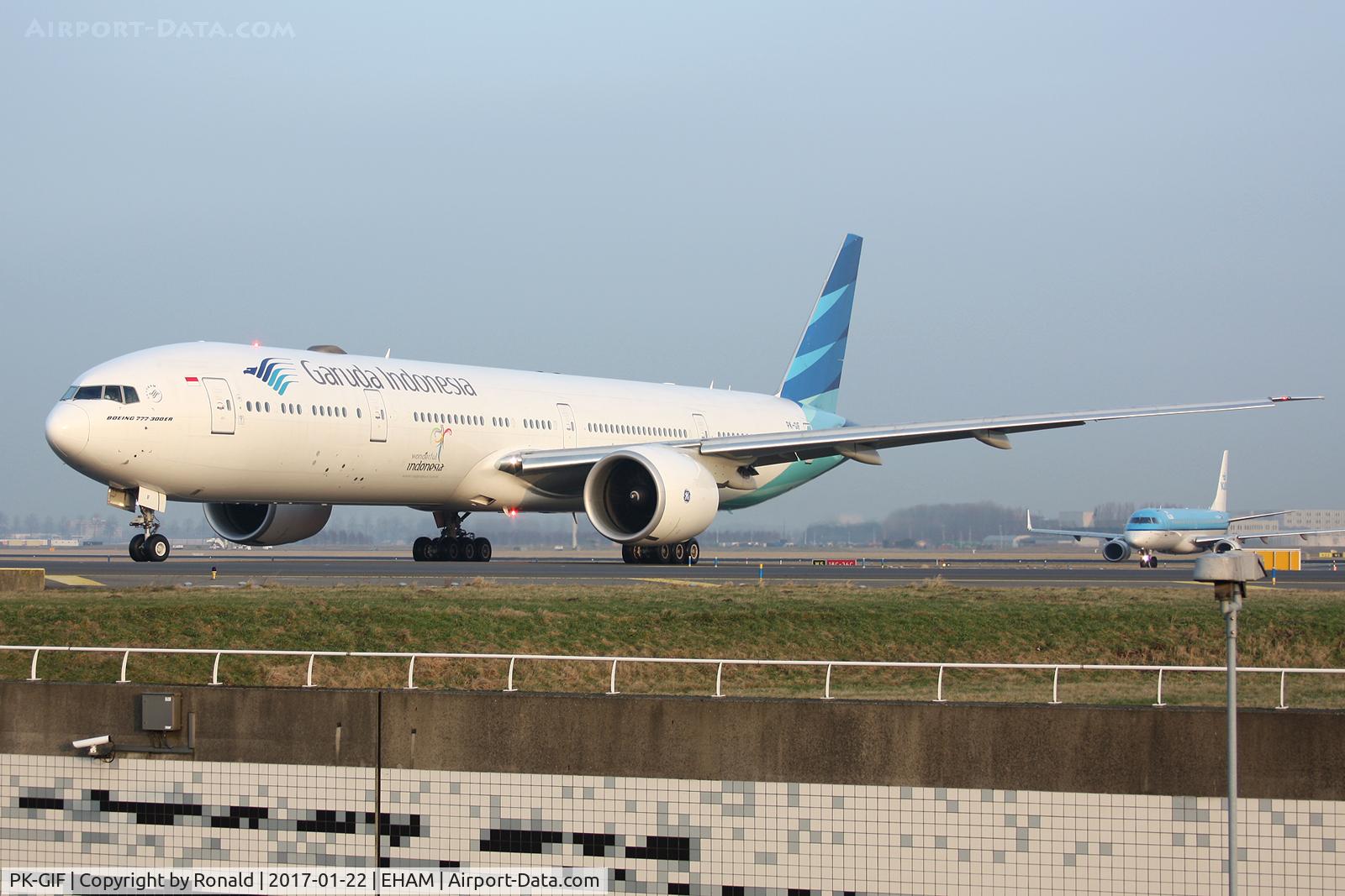 PK-GIF, 2014 Boeing 777-3U3/ER C/N 29148, at spl
