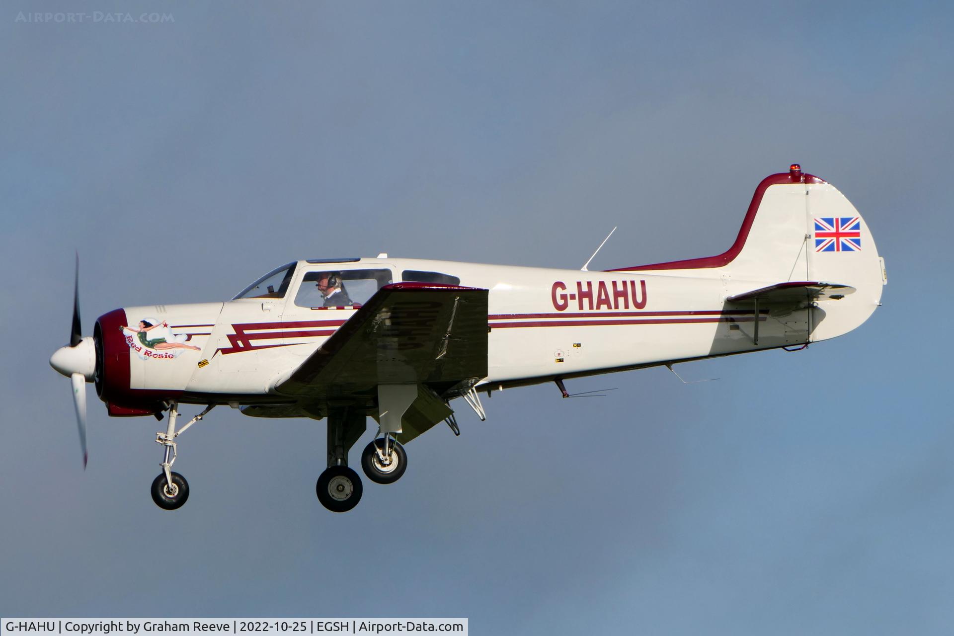 G-HAHU, 1993 Yakovlev Yak-18T C/N 12-33, Landing at Norwich.
