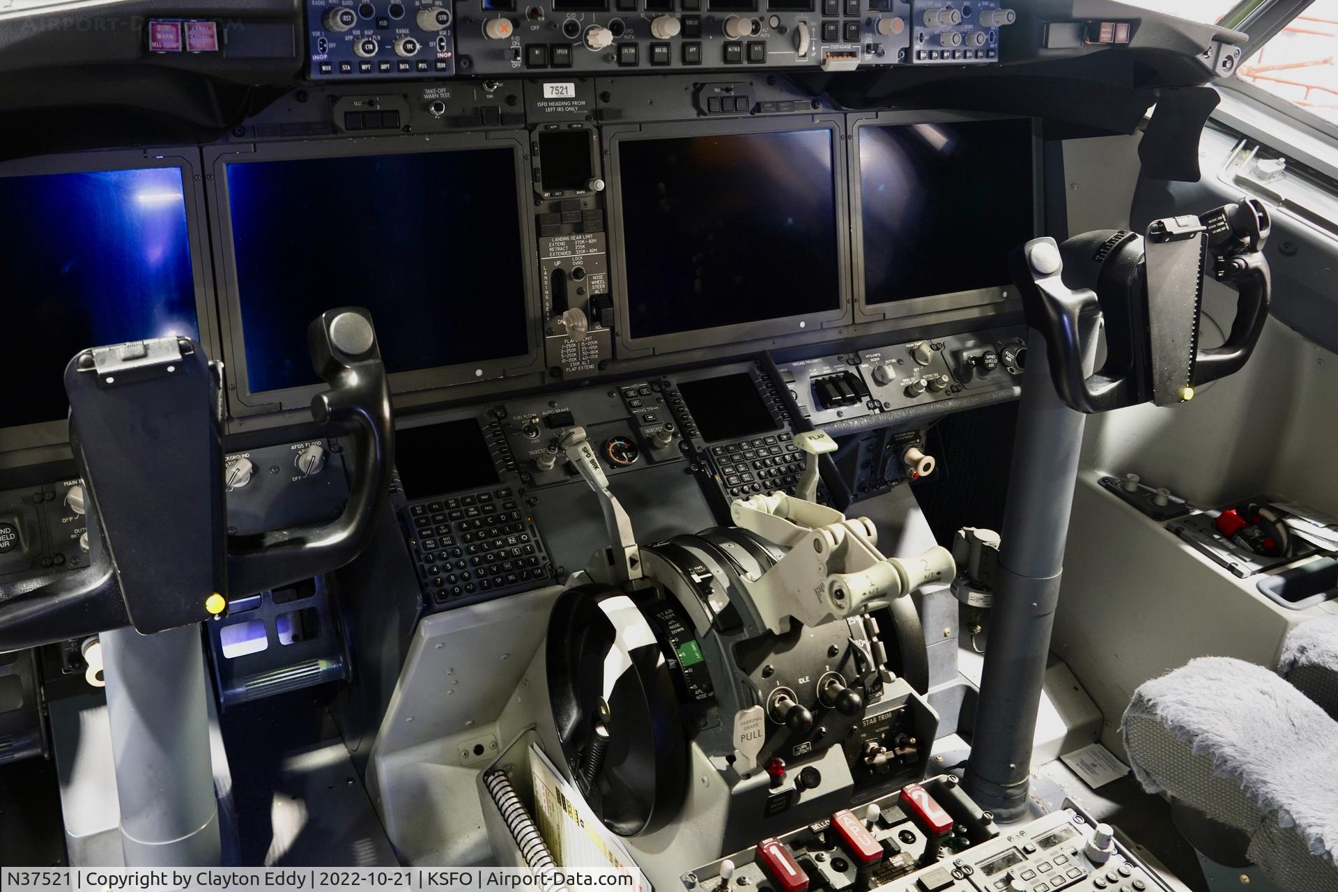 N37521, 2020 Boeing 737-9 MAX C/N 64497, Flightdeck. SFO 2022.
