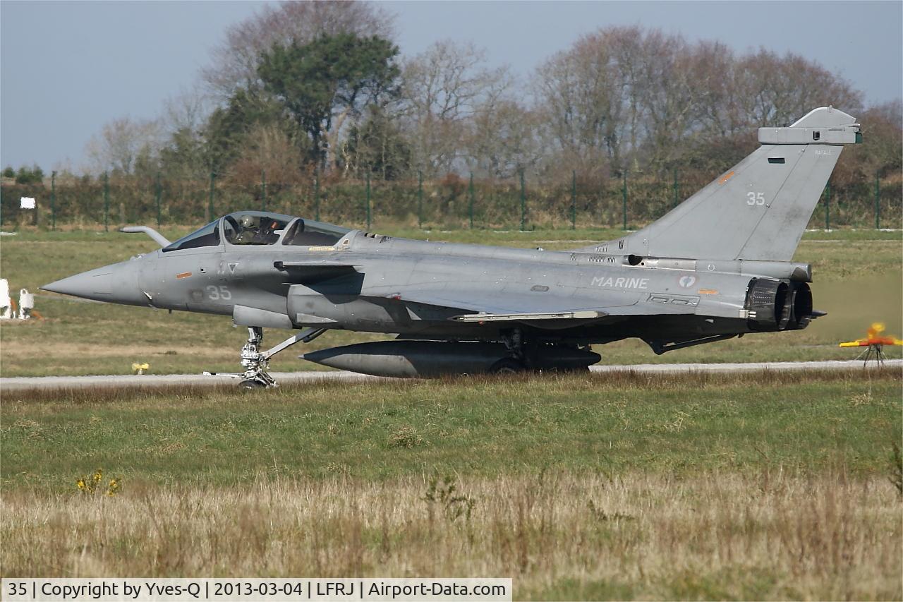 35, 2012 Dassault Rafale M C/N 35, Dassault Rafale M, Holding point rwy 08, Landivisiau Naval Air Base (LFRJ)