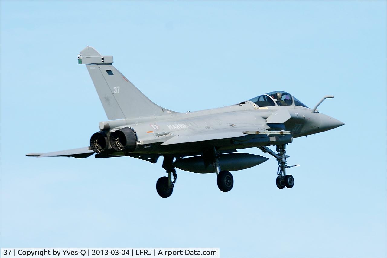 37, 2012 Dassault Rafale M C/N 37, Dassault Rafale M, On final rwy 08, Landivisiau Naval Air Base (LFRJ)