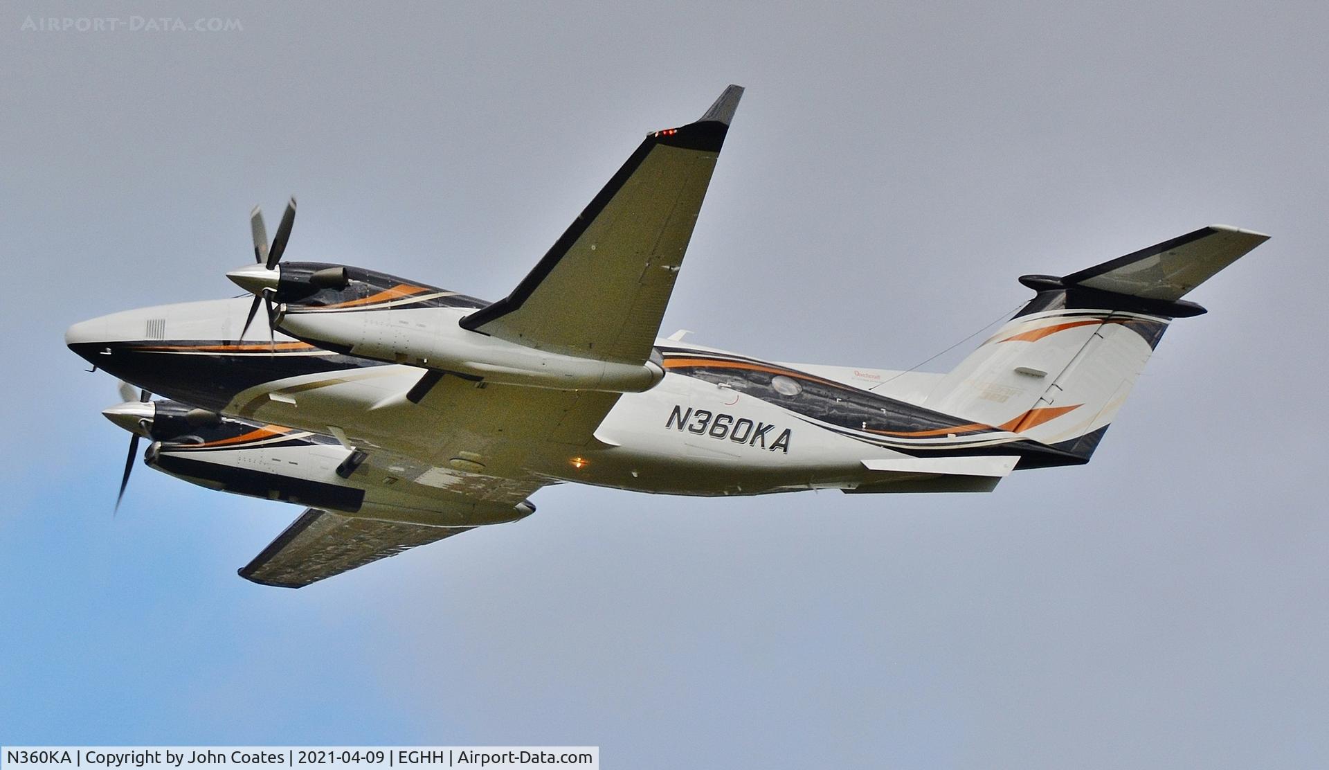 N360KA, Beechcraft B300 King Air 360 C/N FL-1201, Departing off 26