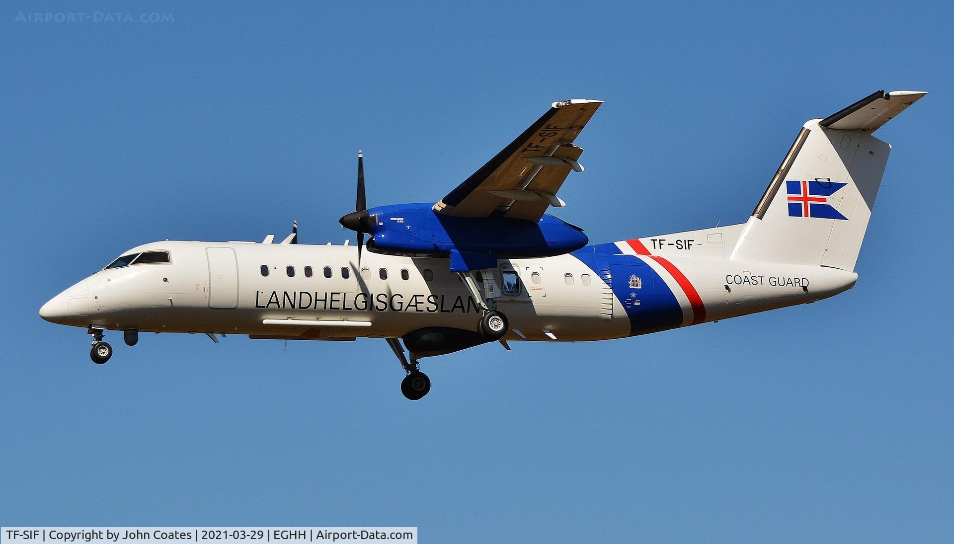 TF-SIF, 2008 De Havilland Canada DHC-8-314 Dash 8 C/N 660, Finals to 26